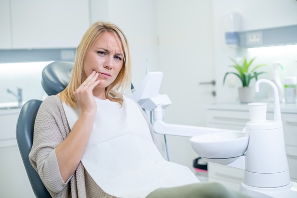 Dental Emergencies: What To Do For Broken Teeth